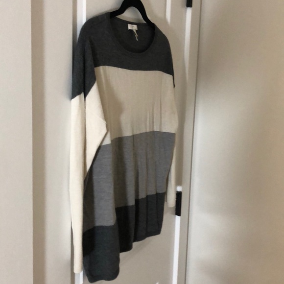 Joie Sweater White/Gray Stripes - XS - EUC - Picture 4 of 13